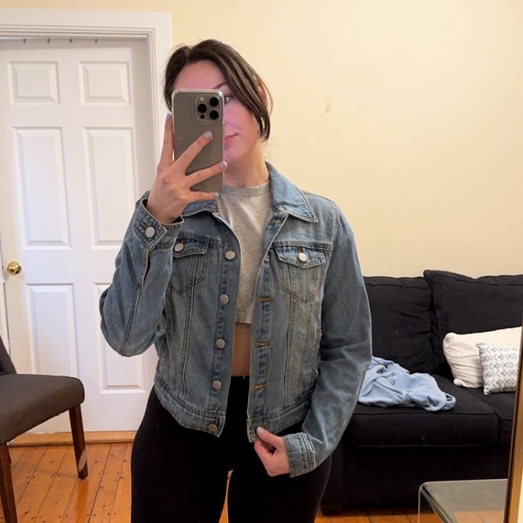 Jean Jacket - Picture 3 of 6